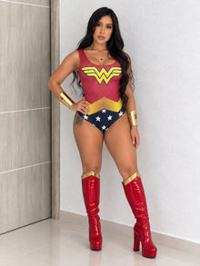 Body Amazona Guerrera Halloween · Con accesorios